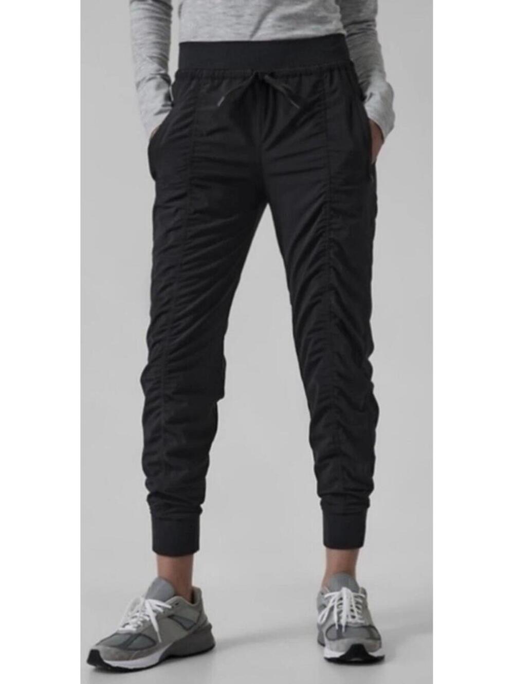 🔥🔥SOLD🔥🔥Athleta Attitude Pant Black Women’s Size 6 Joggers Lightweight Ruched